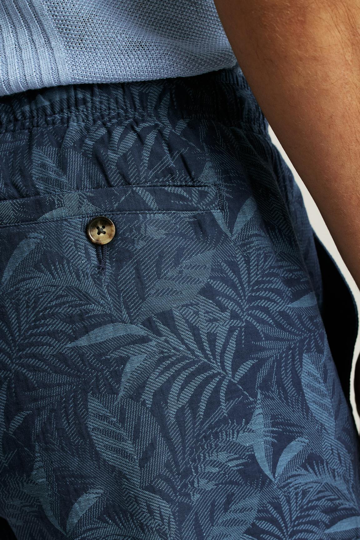 Nomad Short Bonobos Top Pick